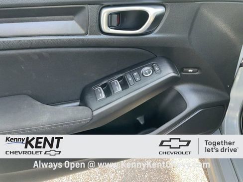 Used 2025 Honda Civic Sport image 20