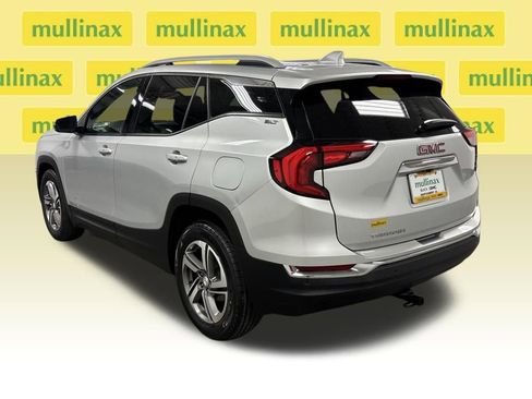 Used 2021 GMC Terrain SLT image 17