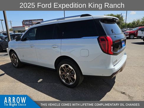 Used 2025 Ford Expedition King Ranch AWD/4WD image 8