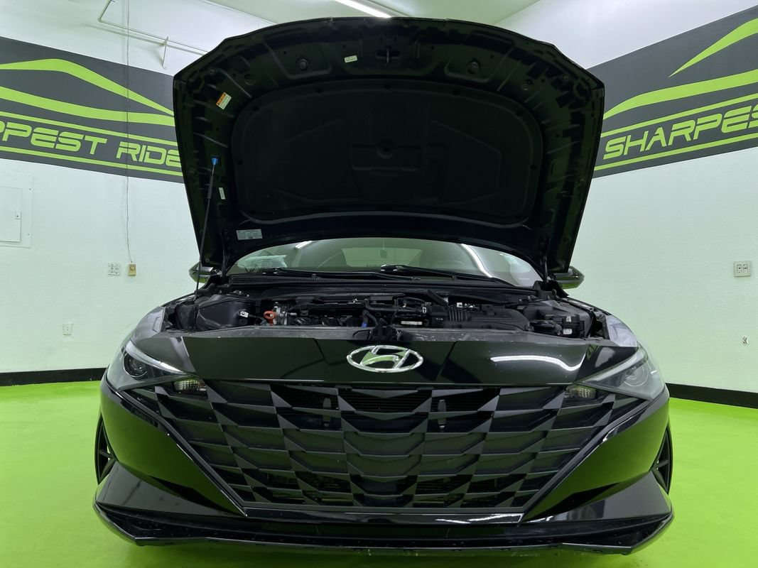 Used 2023 Hyundai Elantra SEL w/ Convenience Package FWD image 4