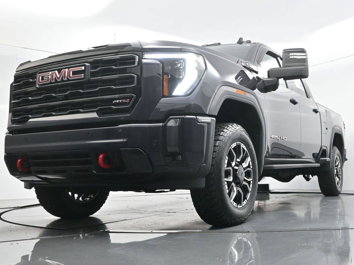 Used 2024 GMC Sierra 2500 AT4 w/ AT4 Premium Plus Package AWD/4WD image 45