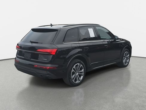 Used 2025 Audi Q7 2.0T Premium w/ Convenience Plus Package image 5