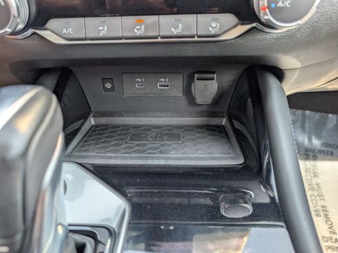 Used 2023 Nissan Altima 2.5 SV w/ SV Premium Package FWD image 26
