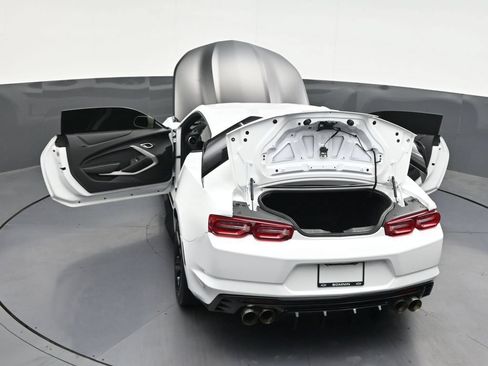 Used 2021 Chevrolet Camaro LT RWD image 36