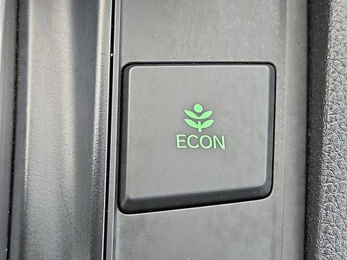 Used 2017 Honda CR-V EX image 18