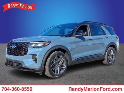 New 2026 Ford Explorer ST w/ Sun And Sound Package