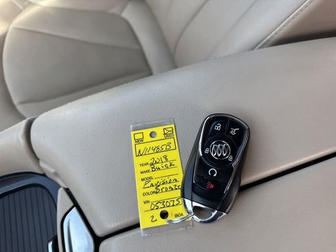 Used 2018 Buick Envision Essence image 24
