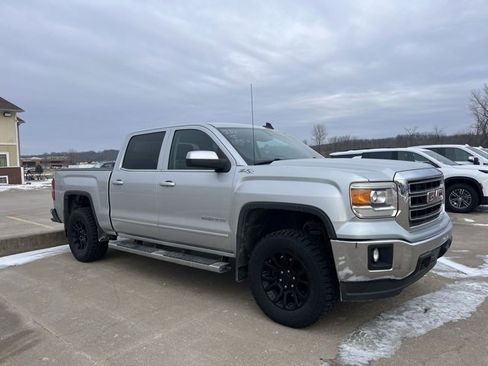Used 2015 GMC Sierra 1500 SLE w/ SLE Value Package image 1