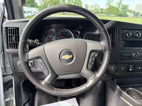 Used 2020 Chevrolet Express 3500 w/ Power Convenience Package RWD image 13