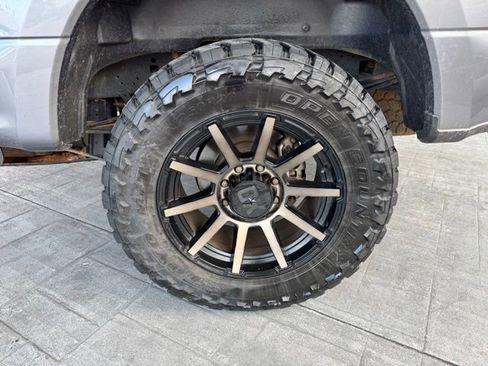 Used 2021 Ford F250 Platinum image 4