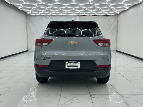 Used 2024 Chevrolet TrailBlazer LS FWD image 10