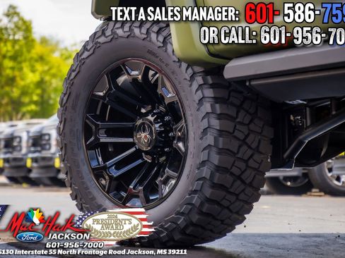 New 2026 Ford F250 Lariat w/ Black Appearance Package image 40