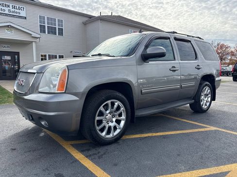Used 2009 GMC Yukon SLT image 2