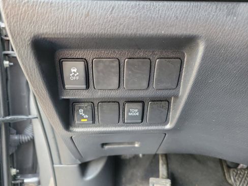 Used 2020 Nissan Pathfinder SV w/ Cargo Package image 21