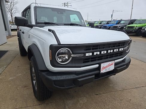 Used 2025 Ford Bronco Big Bend image 12