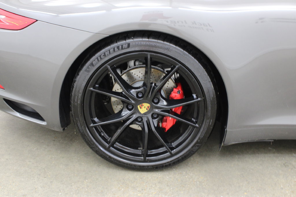 Used 2018 Porsche 911 Carrera S RWD image 14