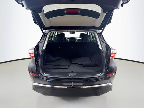 Used 2018 Nissan Murano SL w/ Moonroof Package image 25