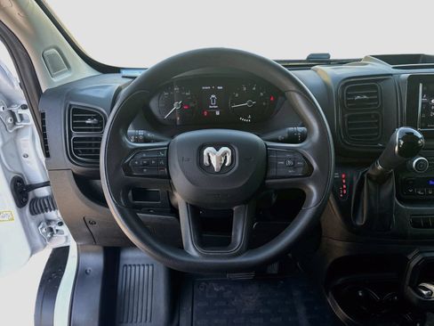 Used 2023 RAM ProMaster 2500 FWD image 11
