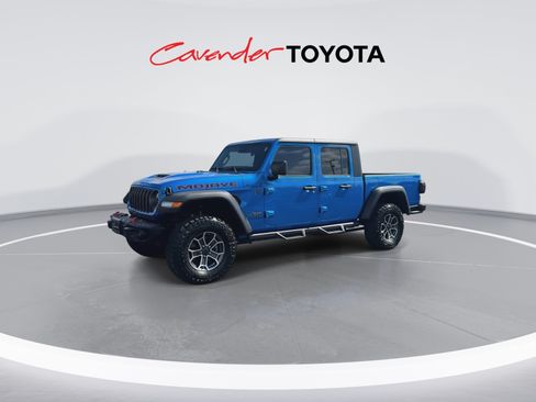 Used 2024 Jeep Gladiator Mojave w/ Steel Bumper Group AWD/4WD image 4