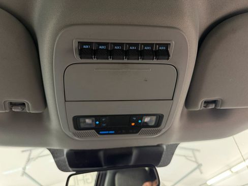 Used 2023 Ford F350 XLT AWD/4WD image 19