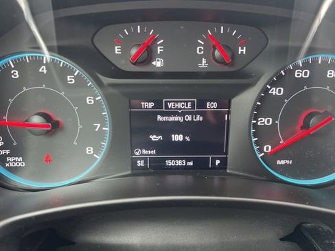 Used 2019 Chevrolet Equinox LS FWD image 7