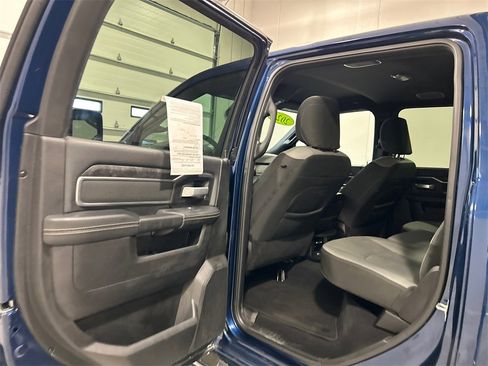 Used 2024 RAM 2500 Big Horn w/ Bed Utility Group image 33