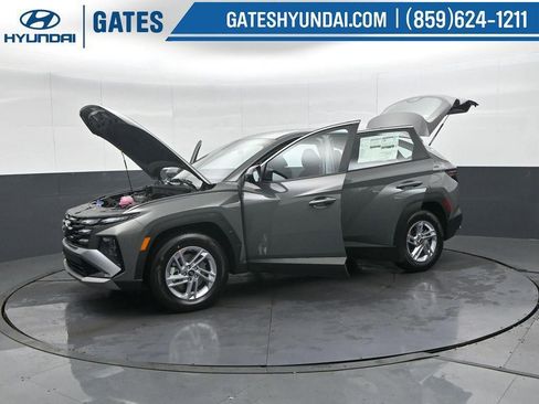 New 2026 Hyundai Tucson SE image 53