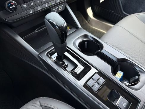 New 2026 Subaru Outback Limited AWD/4WD image 15
