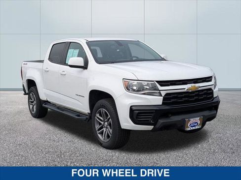 Used 2022 Chevrolet Colorado W/T w/ Custom Special Edition image 7