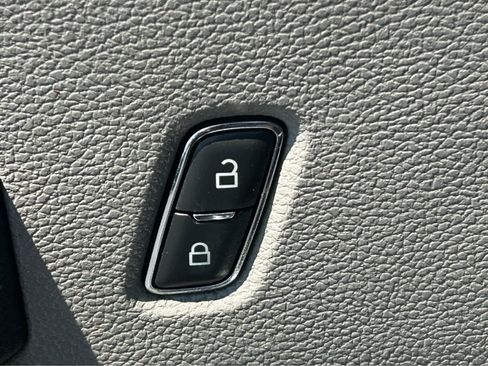 Used 2021 Ford F350 XL w/ Power Equipment Group RWD image 13