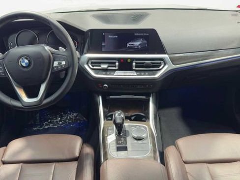 Used 2020 BMW 330i Sedan w/ Convenience Package RWD image 17