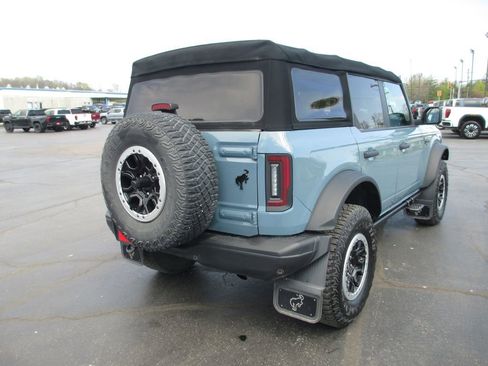 Used 2022 Ford Bronco Black Diamond w/ Sasquatch Package image 5