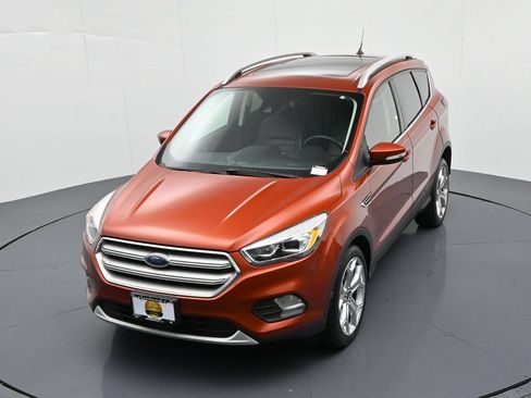 Used 2019 Ford Escape Titanium FWD image 18