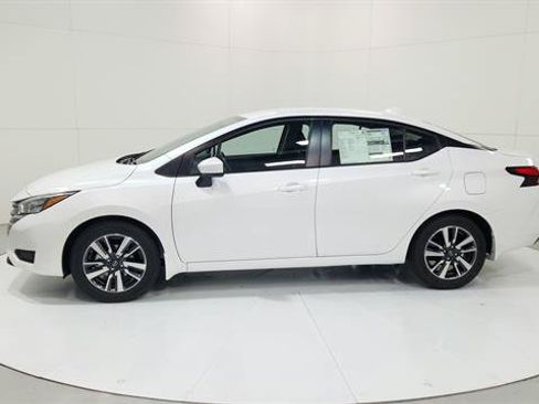 Certified 2025 Nissan Versa SV w/ Trunk Package FWD image 5