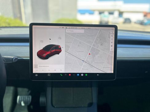Used 2021 Tesla Model Y Performance AWD/4WD image 16