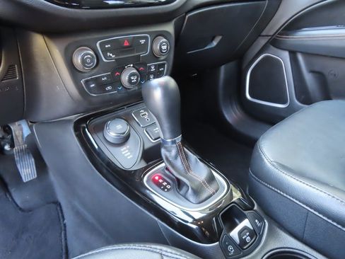 Used 2018 Jeep Compass Limited w/ Navigation Group image 6