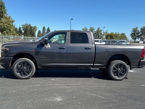 New 2026 RAM 3500 Laramie AWD/4WD image 6