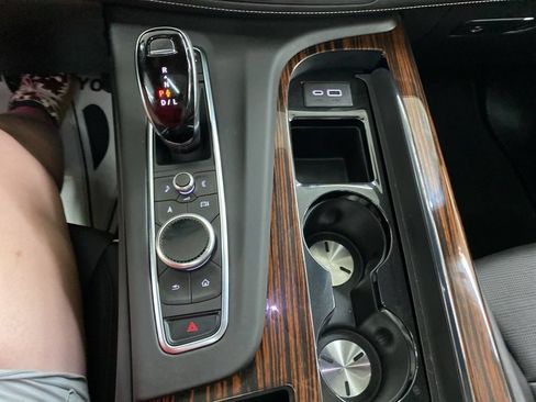 Certified 2023 Cadillac Escalade ESV Premium Luxury AWD/4WD image 47