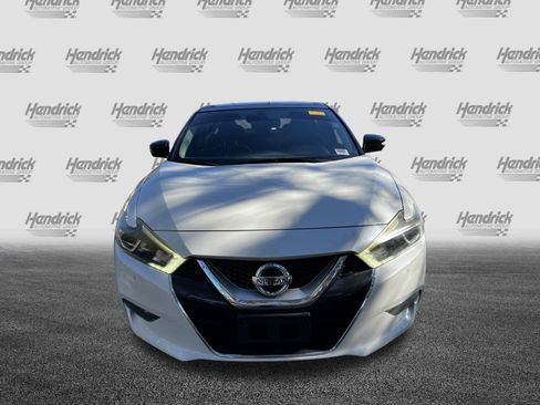 Used 2017 Nissan Maxima Platinum image 3