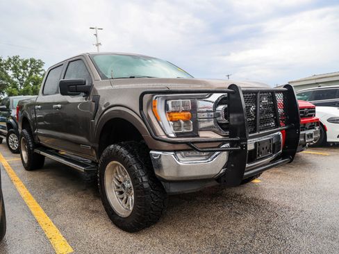 Used 2022 Ford F150 XLT w/ Equipment Group 302A High AWD/4WD image 6