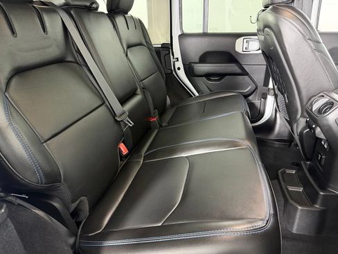 Used 2023 Jeep Wrangler Unlimited Rubicon 4xe AWD/4WD image 28