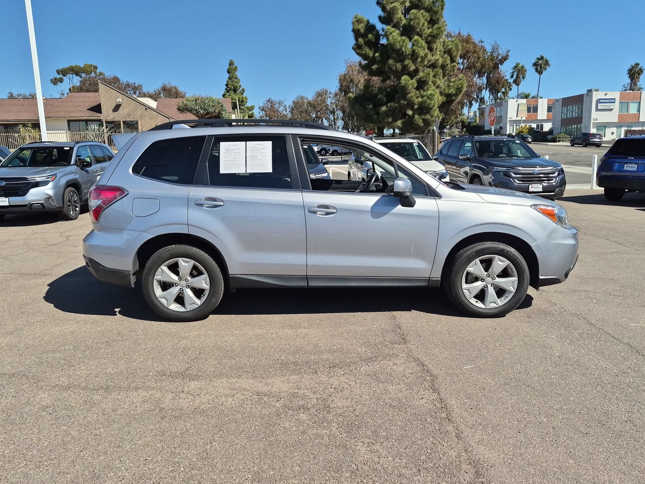 Used 2016 Subaru Forester 2.5i Limited AWD/4WD image 5