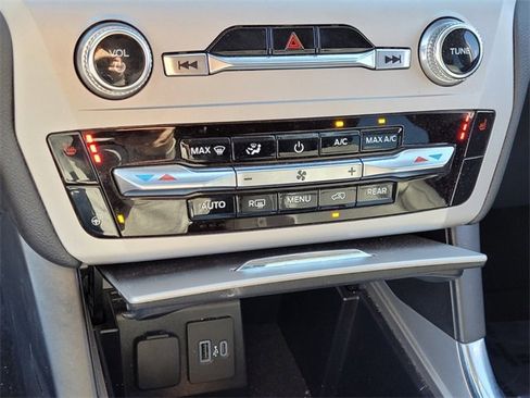 Used 2023 Ford Explorer XLT w/ Equipment Group 202A image 21