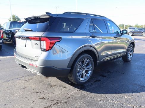 New 2026 Ford Explorer Active w/ Active Comfort Package image 21