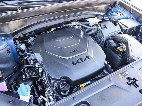 Used 2025 Kia Telluride S FWD image 28