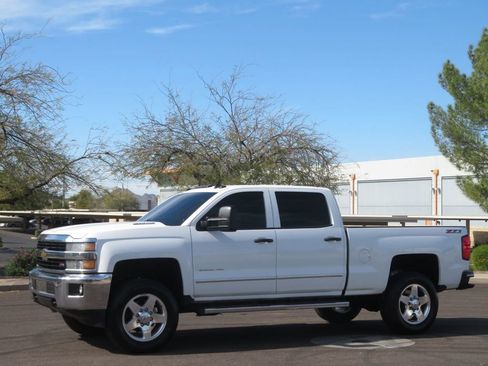 Used 2015 Chevrolet Silverado 2500 LT w/ LT Convenience Package image 1