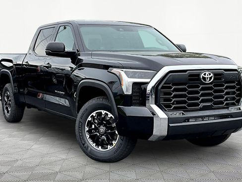 New 2026 Toyota Tundra SR5 AWD/4WD image 3