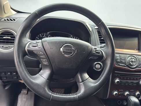 Used 2017 Nissan Pathfinder Platinum w/ Cargo Package AWD/4WD image 13