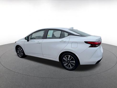 Used 2025 Nissan Versa SV FWD image 9