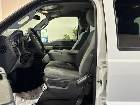 Used 2015 Ford F250 XLT w/ XLT Value Package AWD/4WD image 12